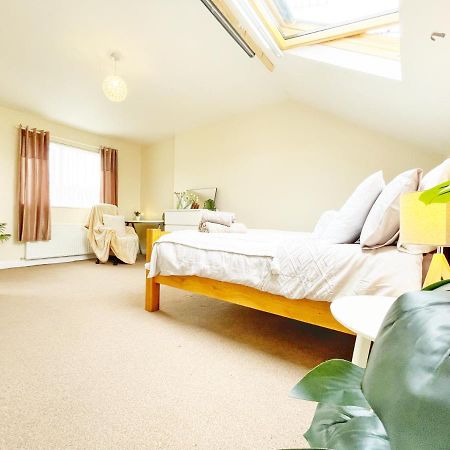 5 Bedroom, Sleeps 9 - Base To Explore Liverpool And Beyond Eksteriør bilde