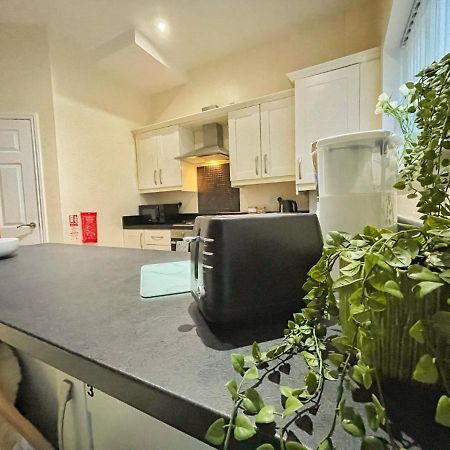5 Bedroom, Sleeps 9 - Base To Explore Liverpool And Beyond Eksteriør bilde