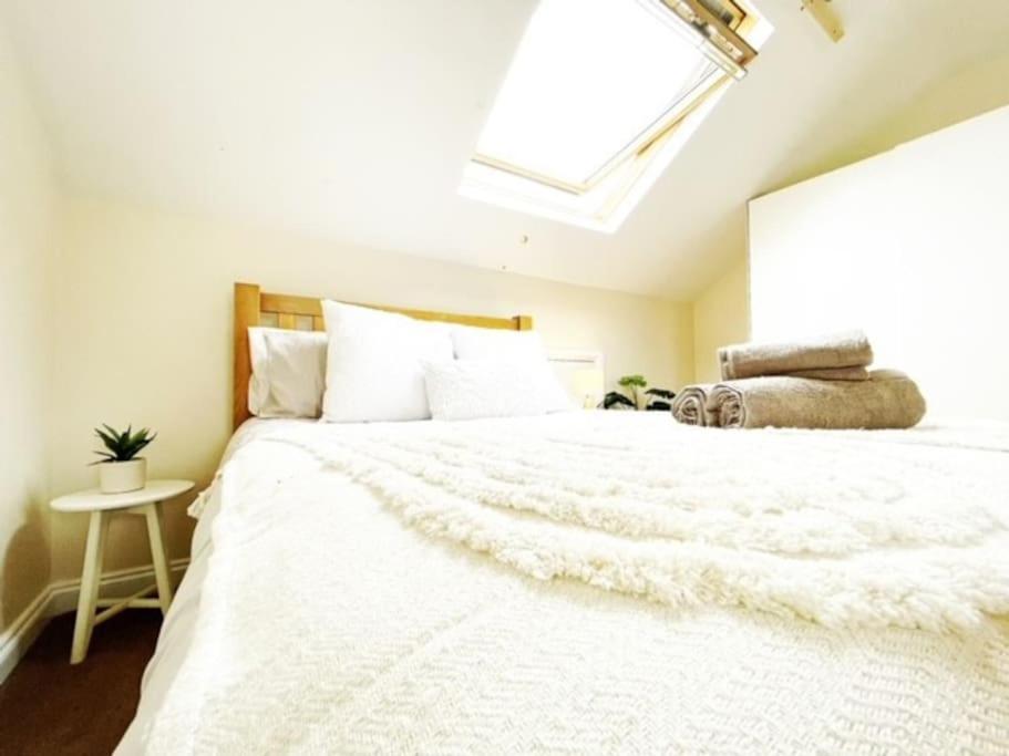 5 Bedroom, Sleeps 9 - Base To Explore Liverpool And Beyond Eksteriør bilde