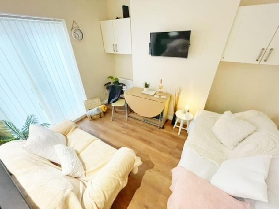 5 Bedroom, Sleeps 9 - Base To Explore Liverpool And Beyond Eksteriør bilde