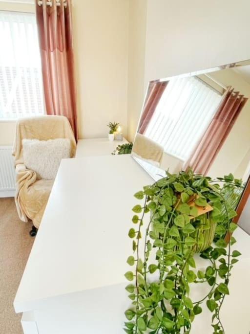 5 Bedroom, Sleeps 9 - Base To Explore Liverpool And Beyond Eksteriør bilde