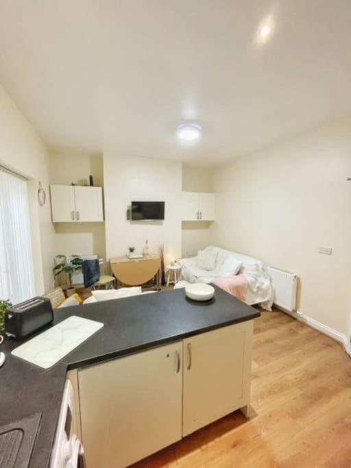 5 Bedroom, Sleeps 9 - Base To Explore Liverpool And Beyond Eksteriør bilde