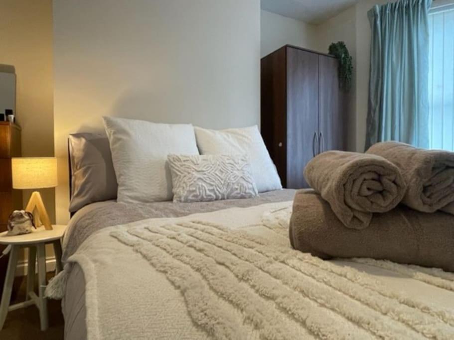 5 Bedroom, Sleeps 9 - Base To Explore Liverpool And Beyond Eksteriør bilde