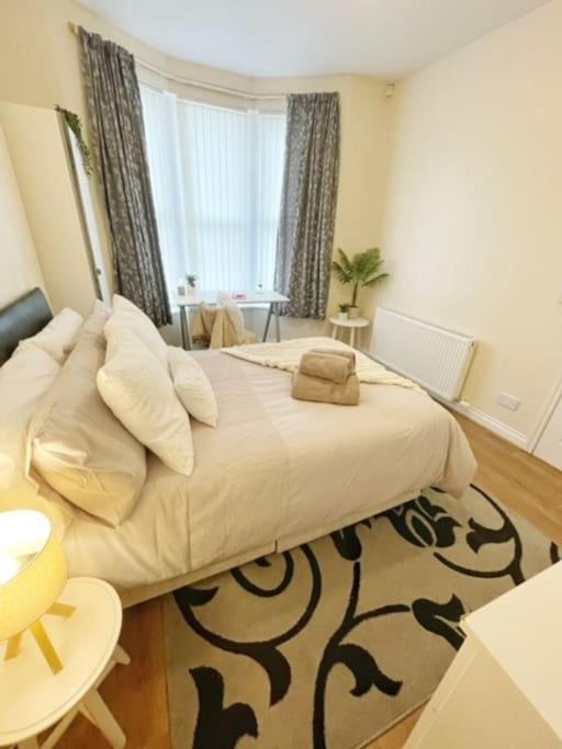 5 Bedroom, Sleeps 9 - Base To Explore Liverpool And Beyond Eksteriør bilde