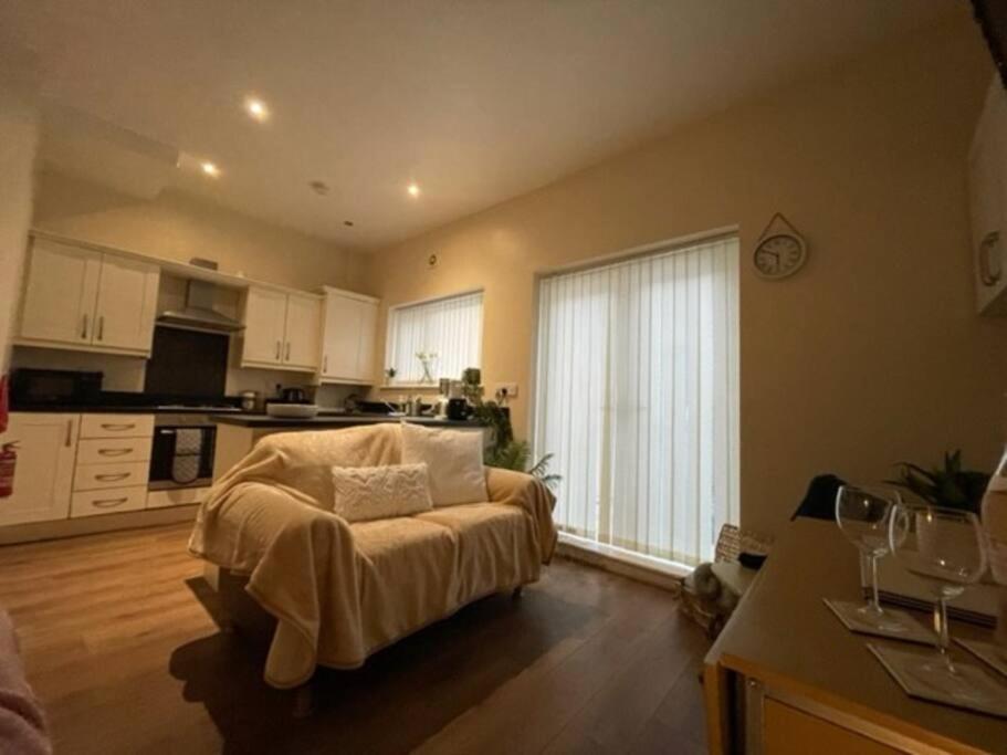 5 Bedroom, Sleeps 9 - Base To Explore Liverpool And Beyond Eksteriør bilde
