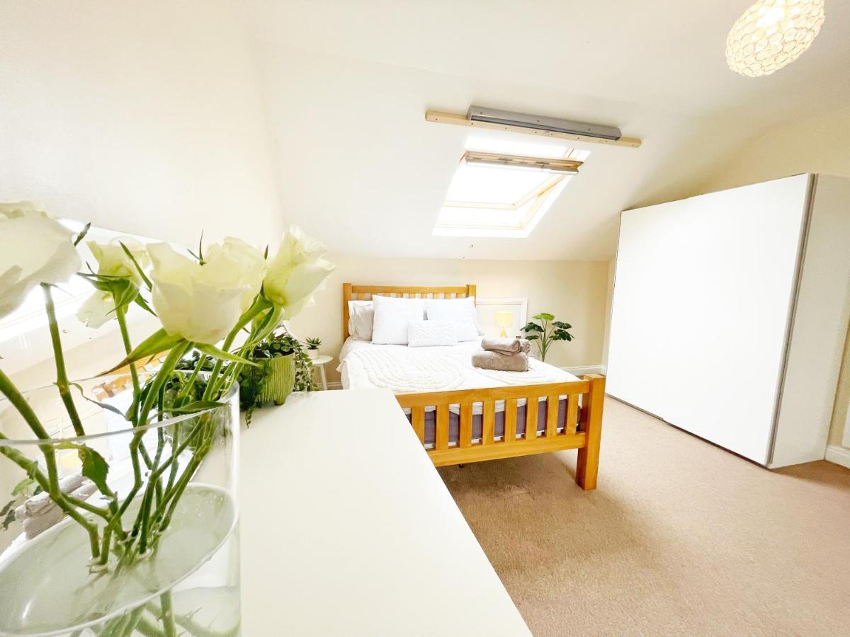 5 Bedroom, Sleeps 9 - Base To Explore Liverpool And Beyond Eksteriør bilde