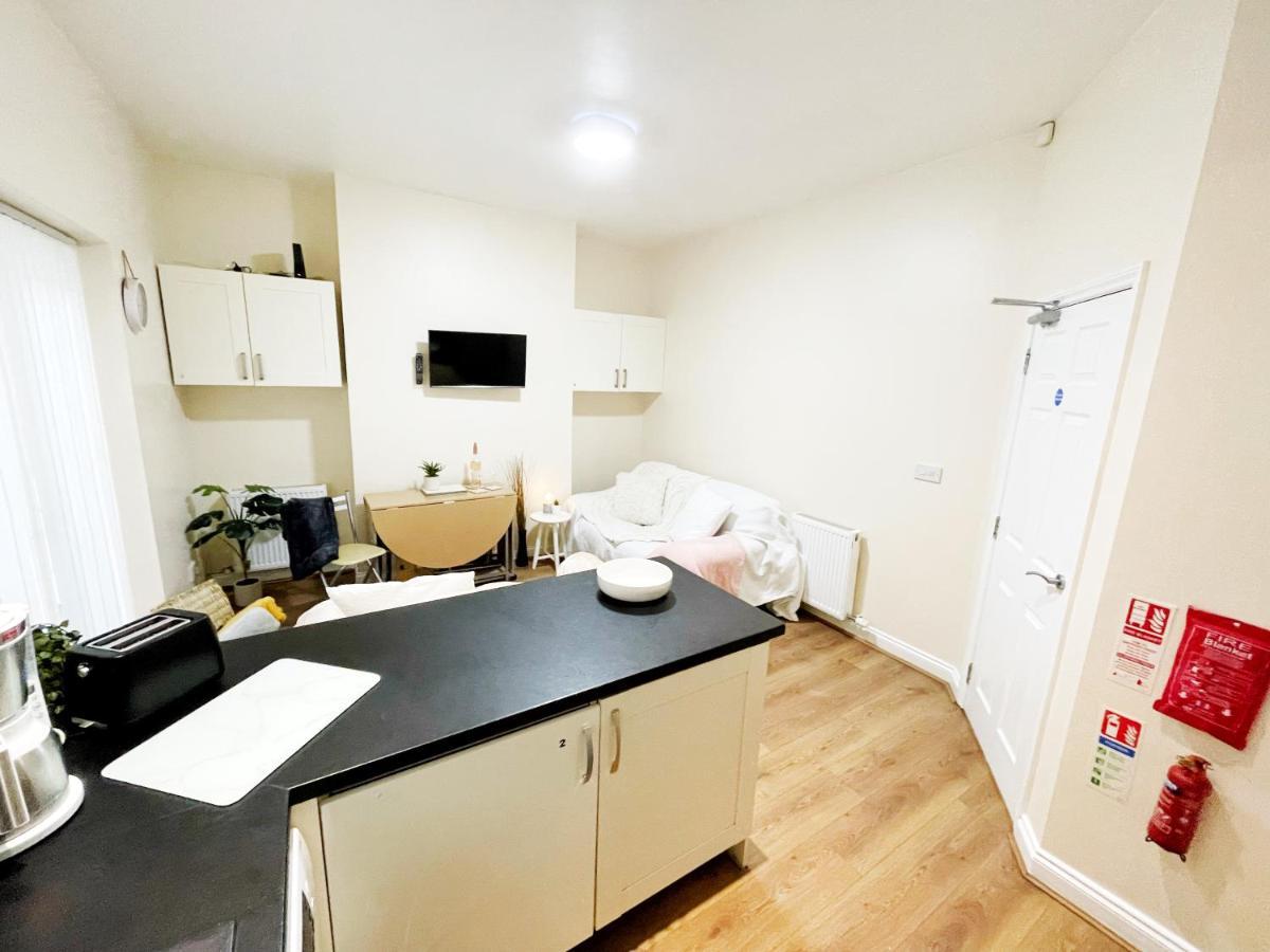 5 Bedroom, Sleeps 9 - Base To Explore Liverpool And Beyond Eksteriør bilde